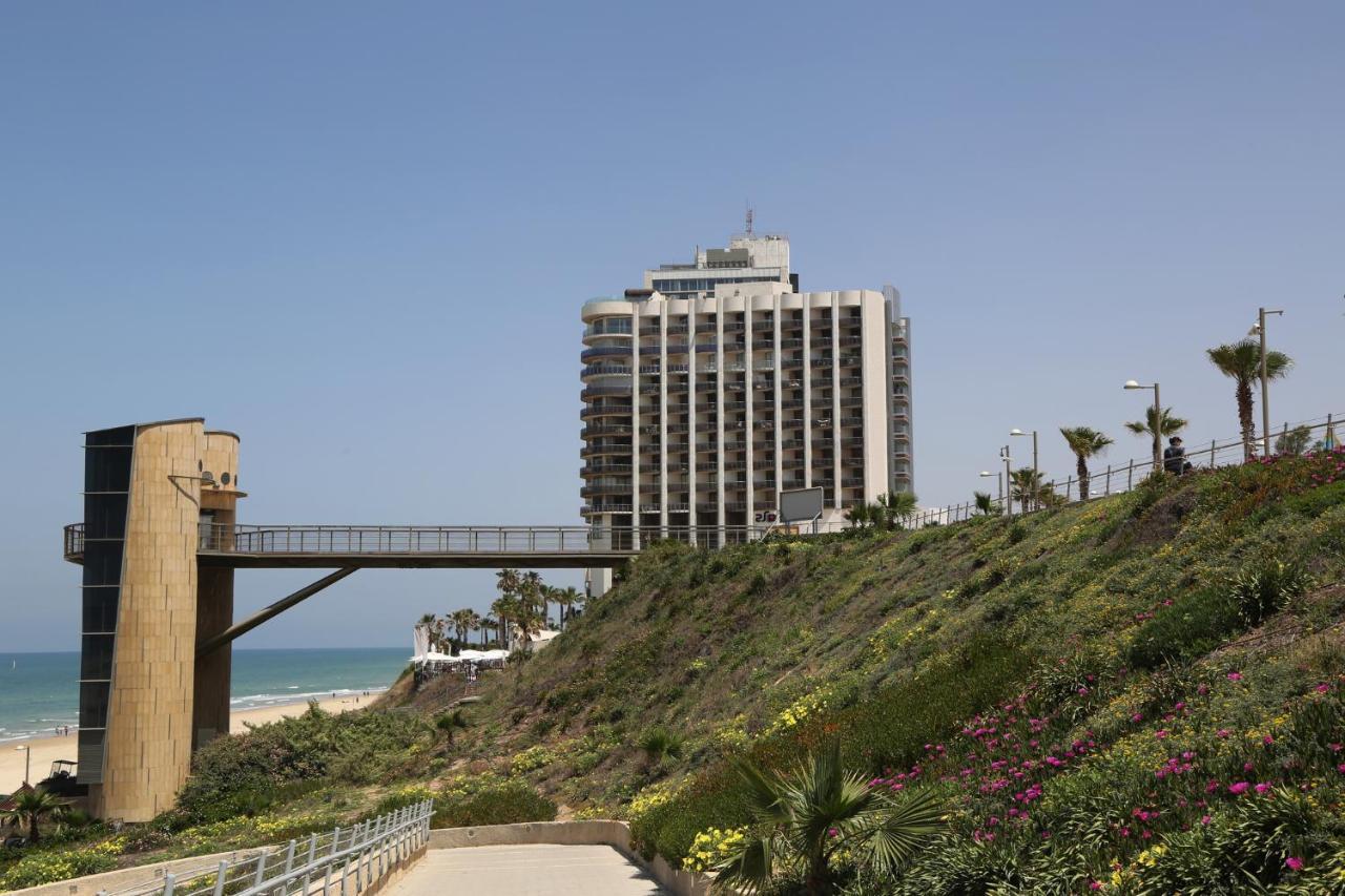 Raphael Apartments Herzliya Exterior photo